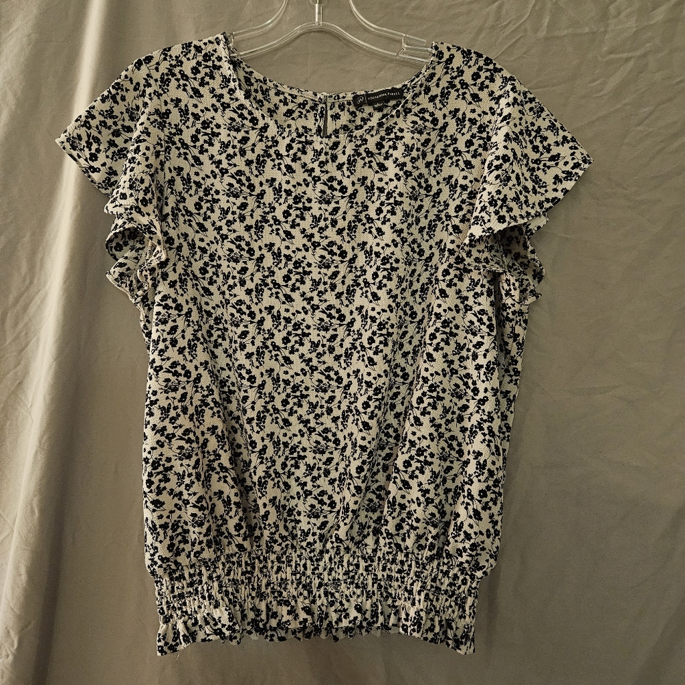 Adrianna Papel White Floral Blouse, size large